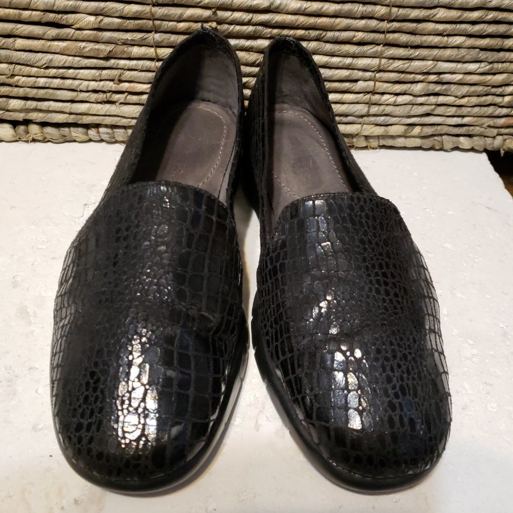 Aerosoles Army Soft Embossed Croc Design Size 9.5 - Picture 8 of 8
